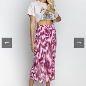 BRAND NEW RESA MIDI SKIRT
